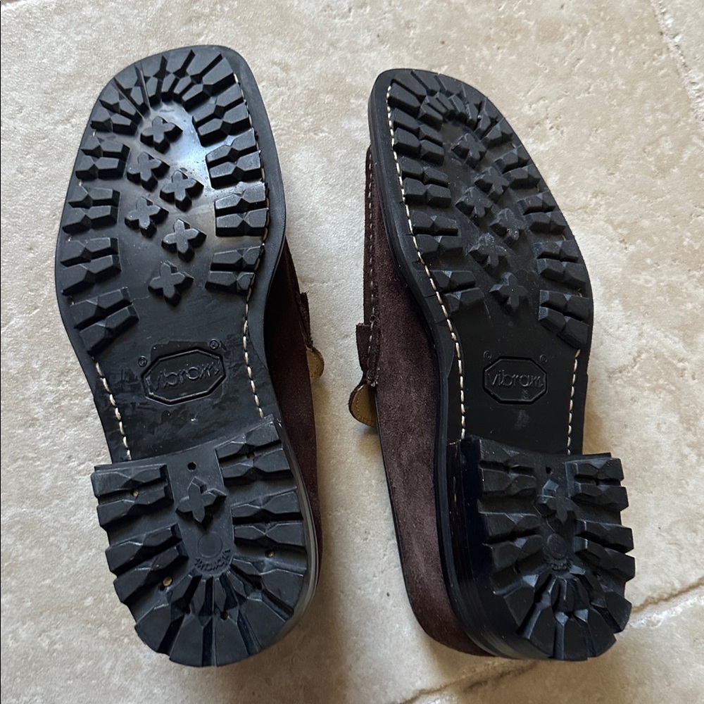 Gucci Men's Dark Brown Suede Loafers with Gold Buckle. Made in Italy - Picture 7 of 7
